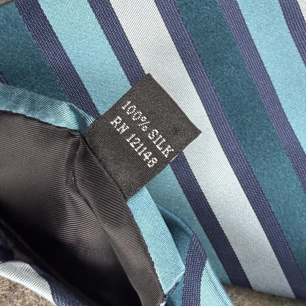 BCBG Attitude Mens Silk Necktie Teal Navy Blue Striped Formal Business Tie